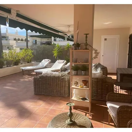Rosies Place - Fantastic-2-bed-apartment-with-great-terrace-in-lorcrimar V Marbella