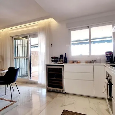 Rosies Place - Fantastic-2-bed-apartment-with-great-terrace-in-lorcrimar V Lägenhet